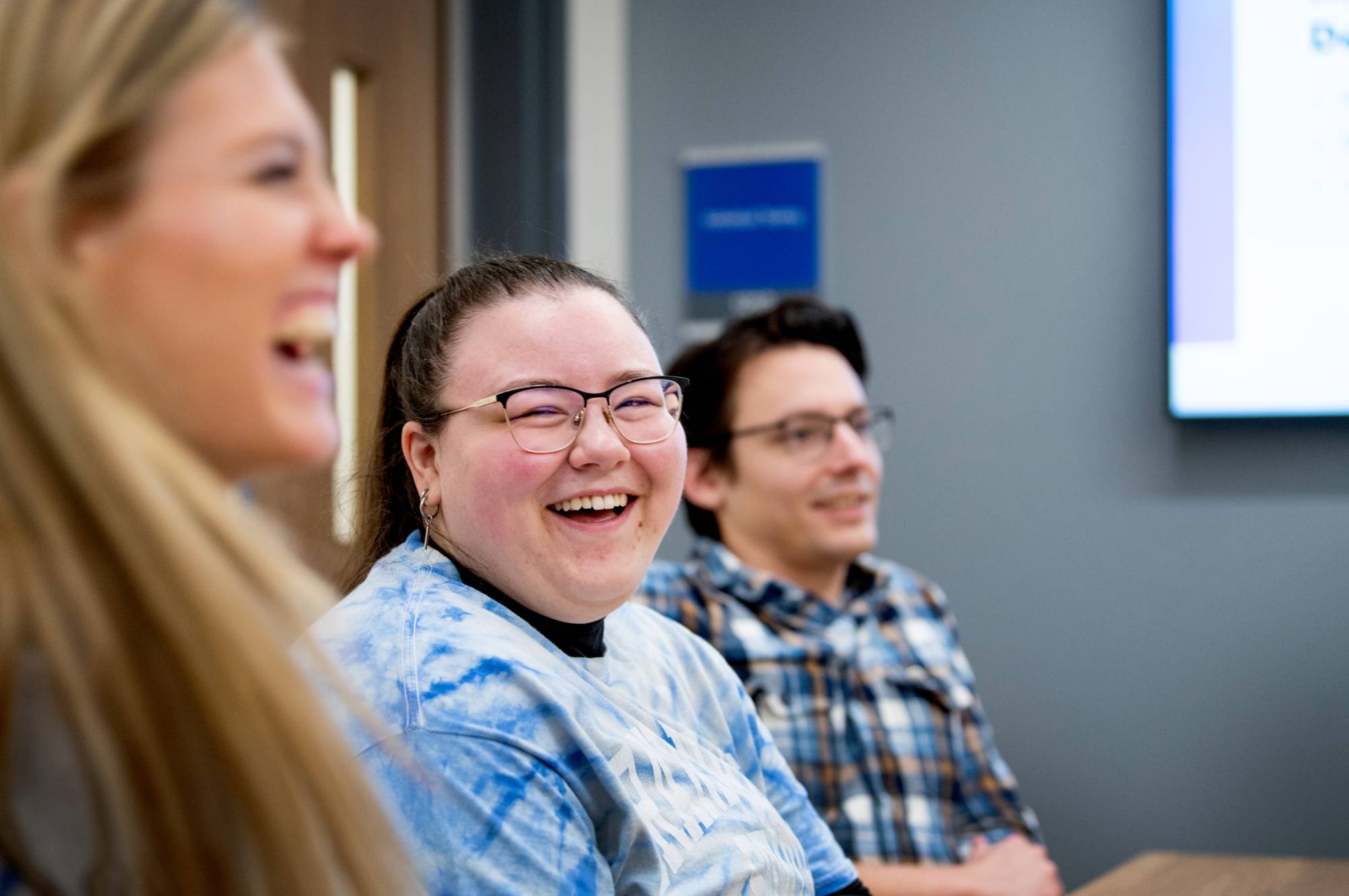 Students completing research task on computers in ASH lab
